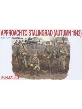 Dragon Approach to Stalingrad Autumn 1942 German Soldiers Set of 4 Must Build